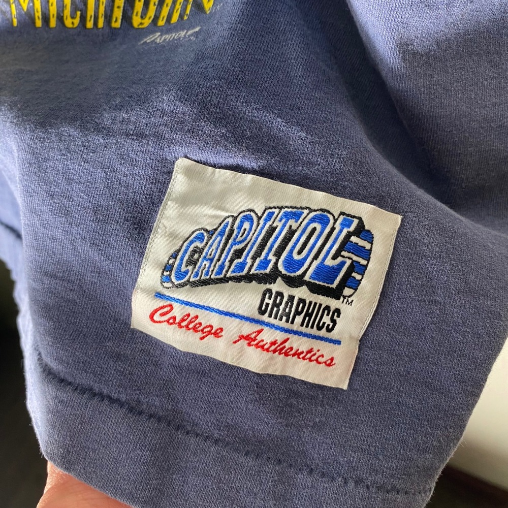 Vintage Michigan Wolverines T Shirt Capitol Graphics‎ Navy Blue Mens Large USA - Picture 3 of 5